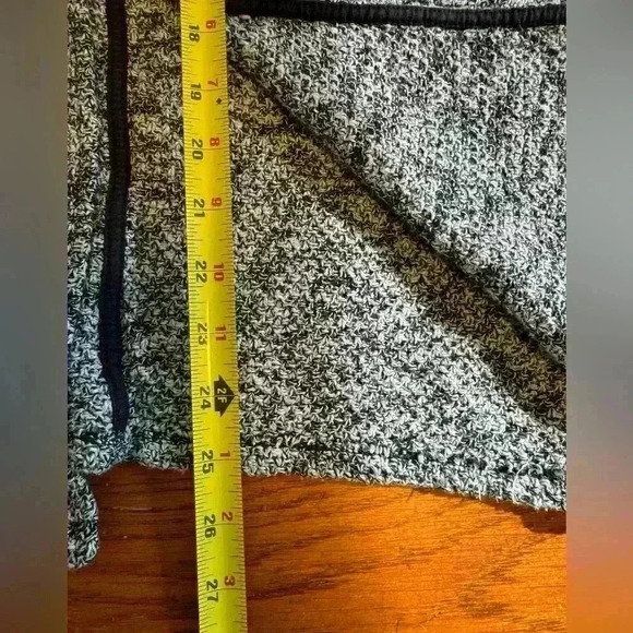 American Eagle Outfitters women’s black and white cardigan open front size XS - Picture 11 of 12